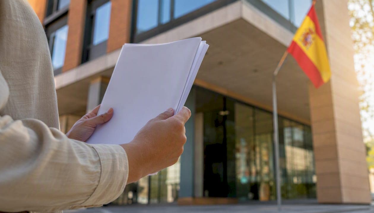 Spain's Non-Lucrative Visa: Miami Applicant Guide